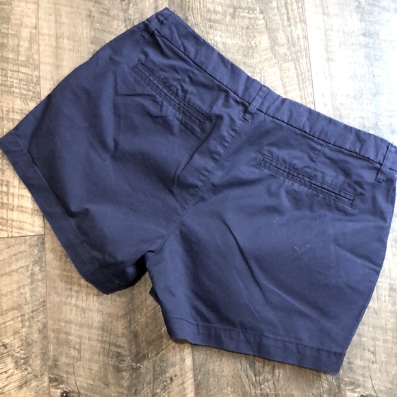 OLD NAVY- NAVY 3’ SHORTS WITH POCKETS SIZE 6 - Picture 2 of 5